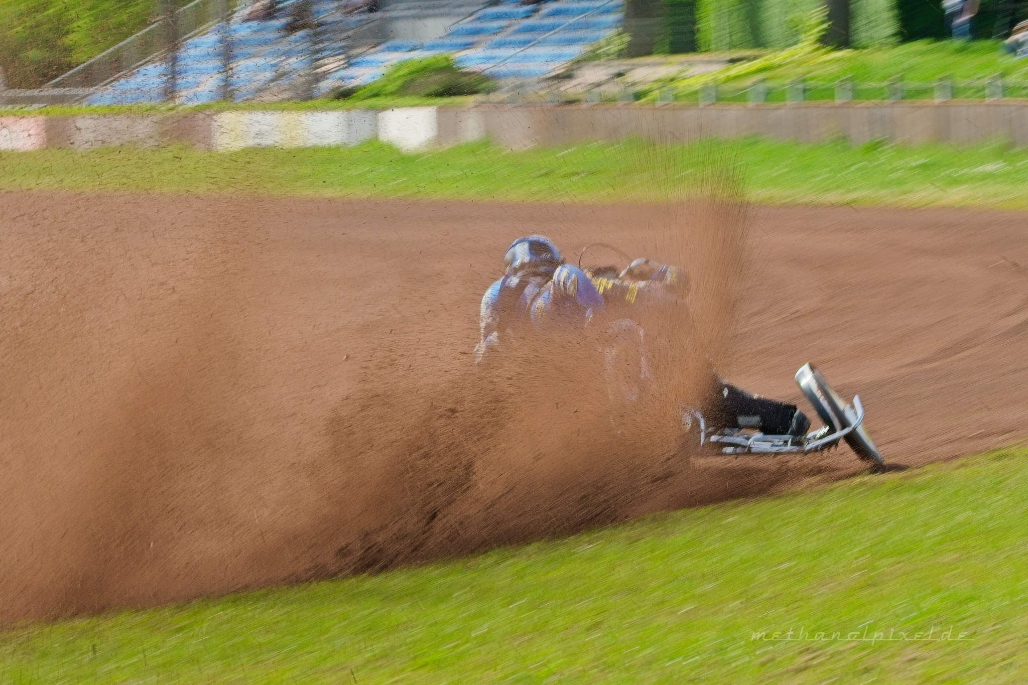 ILCE 7M4   A7405707 2048